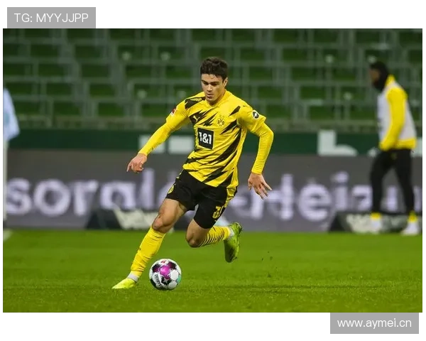 多特蒙德进攻犀利但防守不稳,攻守失衡问题逐步反映在战绩上 多特蒙德进攻犀利但防守不稳,攻守失衡问题逐步反映在战绩上