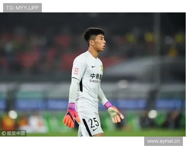 国安防线豆腐渣崩盘！阵容老化与管理混乱成争冠软肋，该如何自救？